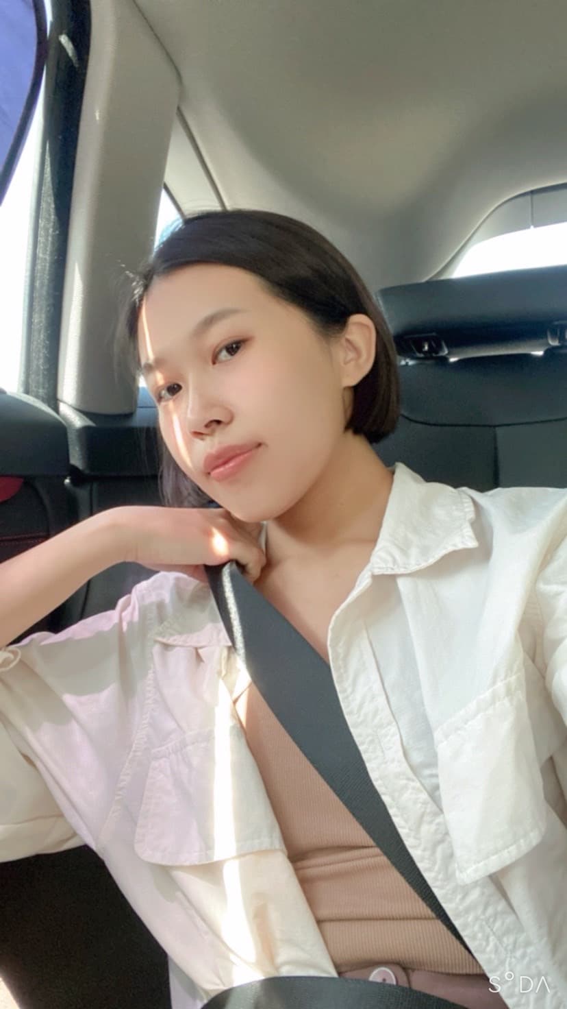 李承靜